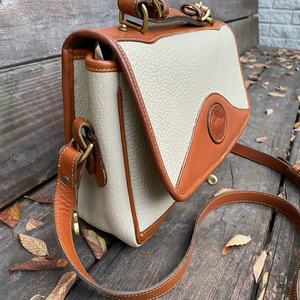 Vintage Dooney & Bourke Purse - Picture 4 of 15
